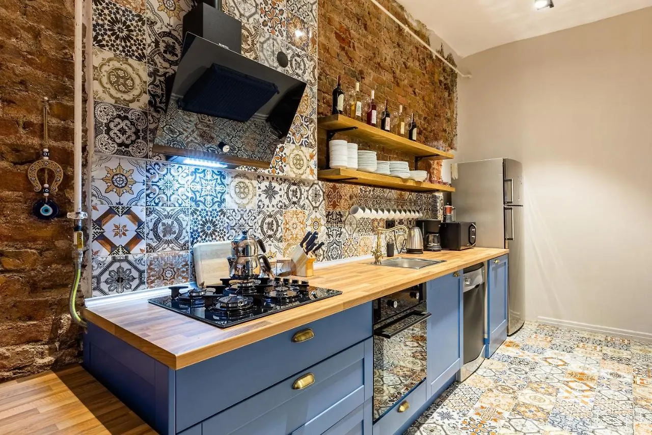 Ganbaru Tours - Private Triplex&Duplex Apartment Istanbul Turcia