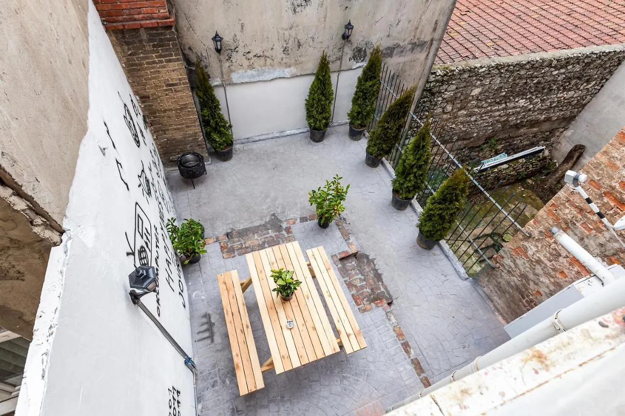 Ganbaru Tours - Private Triplex&Duplex Apartment Istanbul 0*,